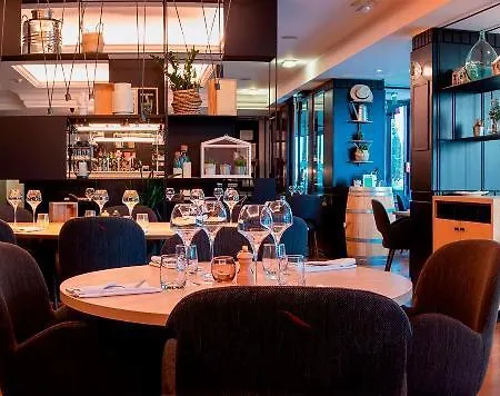 شقة فندقية Appart' Du Trident 4*